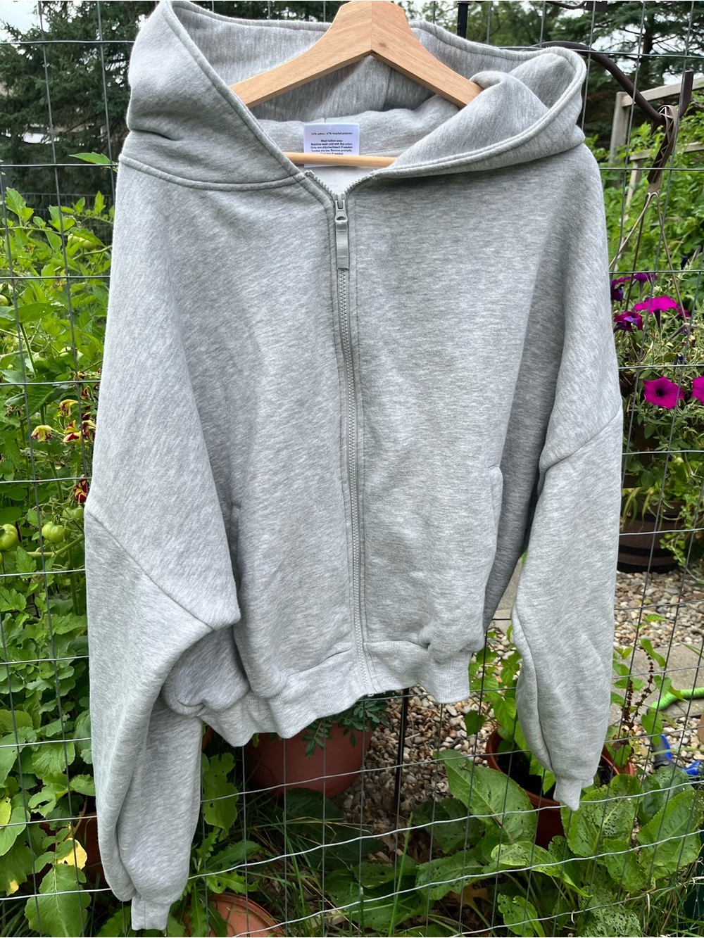 Blogilates Marshmallow Hoodie Heather Grey  L NWOT